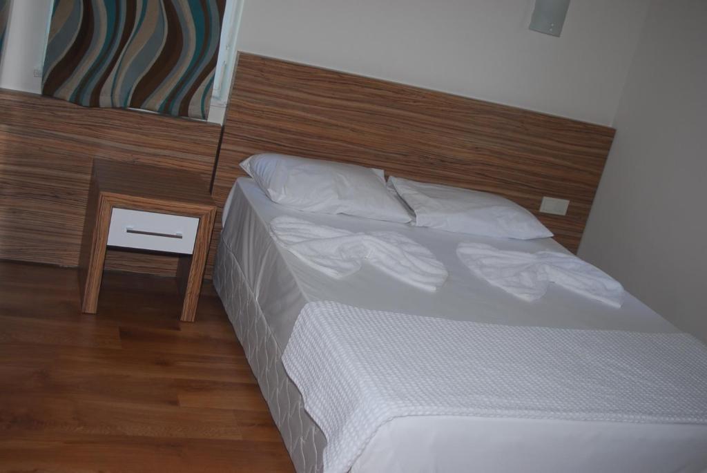 Yucesan Hotel Авсалар Стая снимка